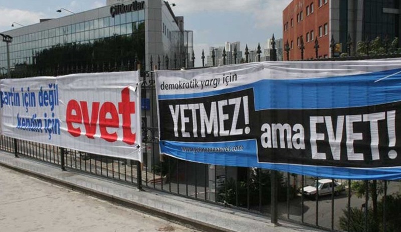 Liberaller defansa mı koşuyor?