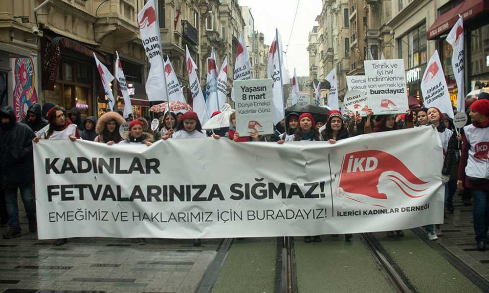 Türkiye sağı ve kadınlar