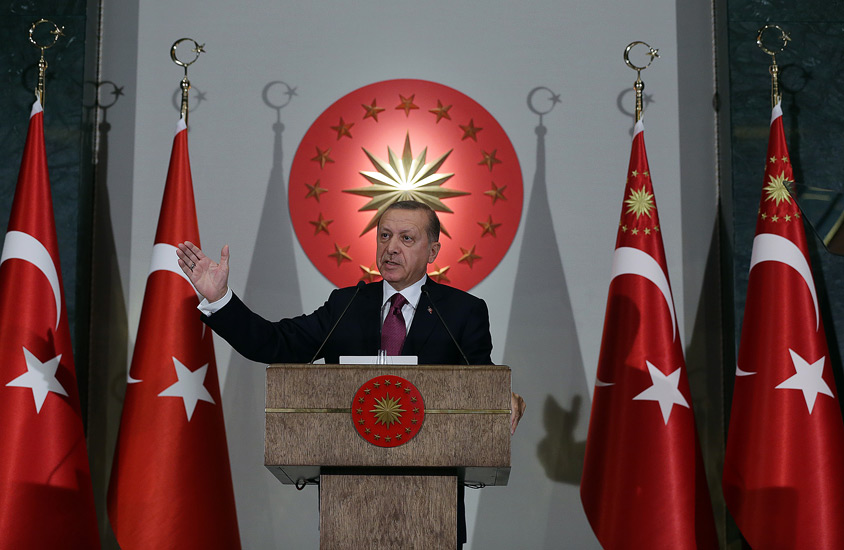Hukukçular tartışıyor: Erdoğan aday olabilir mi?