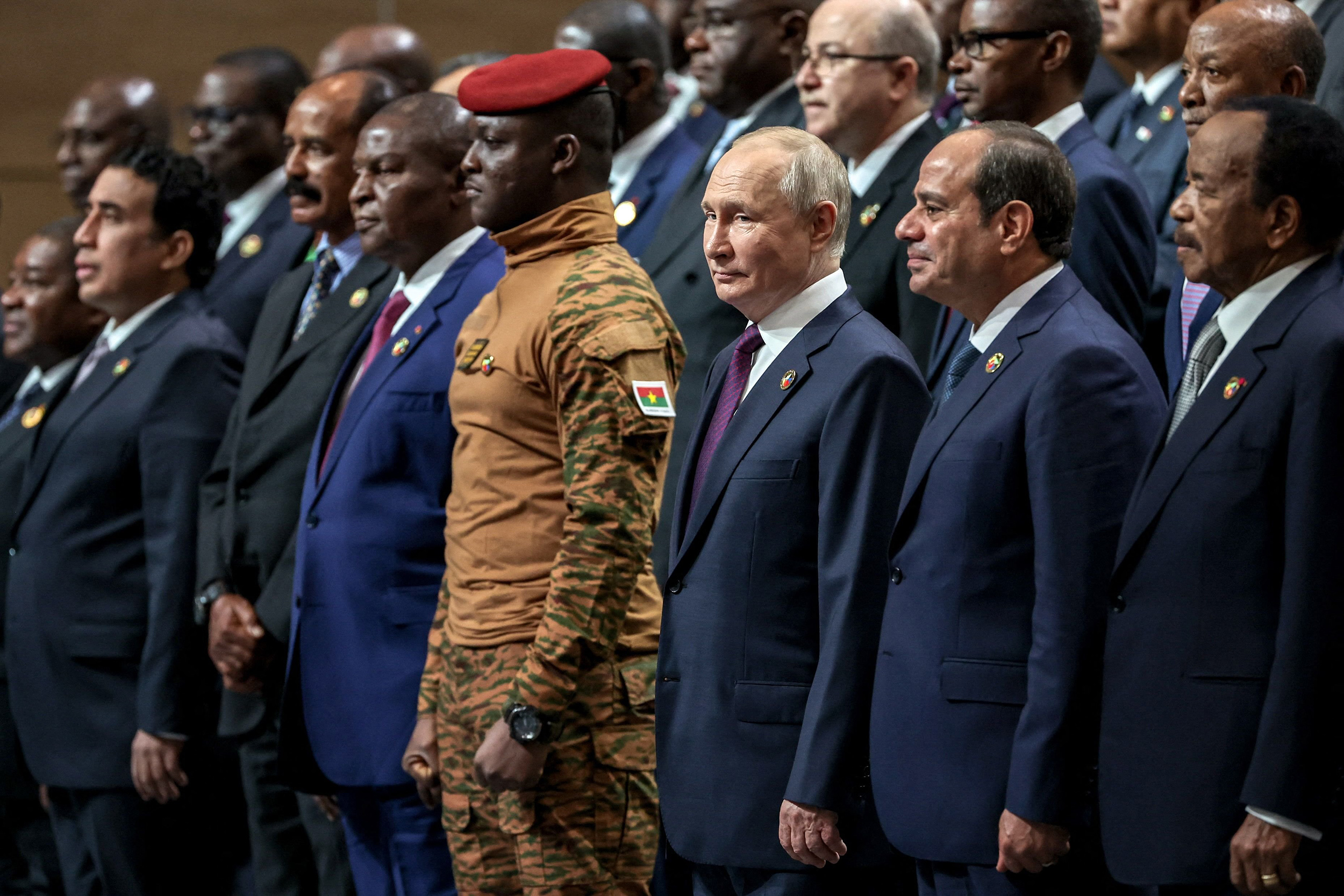 Afrika’da askeri darbeler: Bir geleneğin yeniden canlanışı mı?