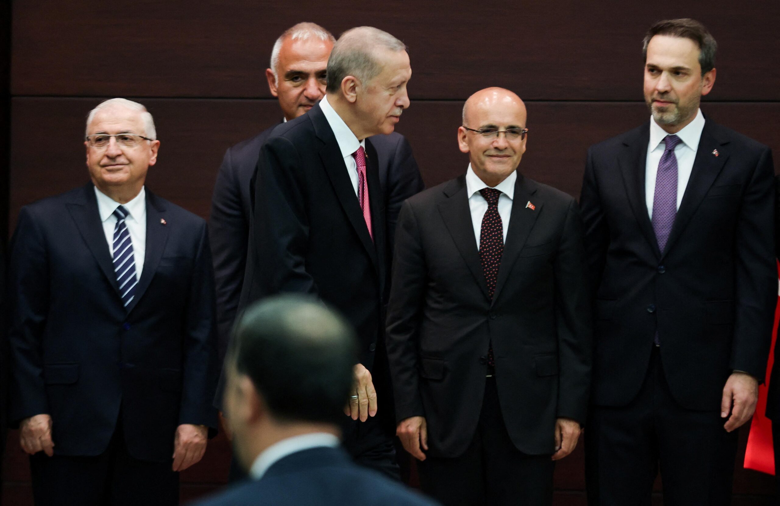 Sözde yerli ve milli hükümete karşı yabancı tahsildarlar görevde