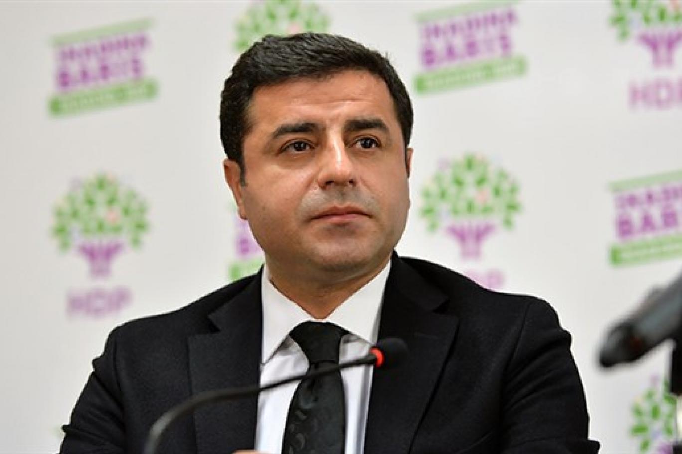 Tarihe takla atlatmak