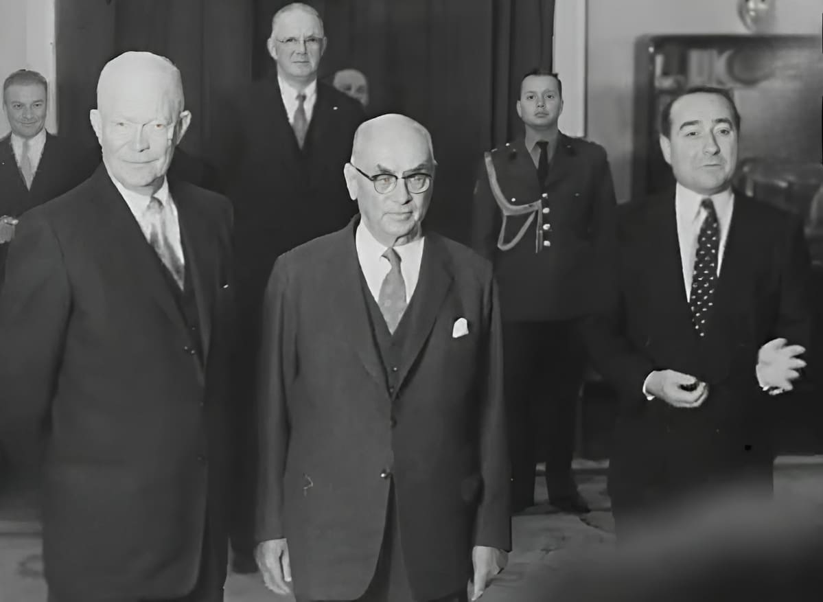 ABD gölgesinde Atatürkçülük: komünizmle mücadelede “sağ kemalizm”