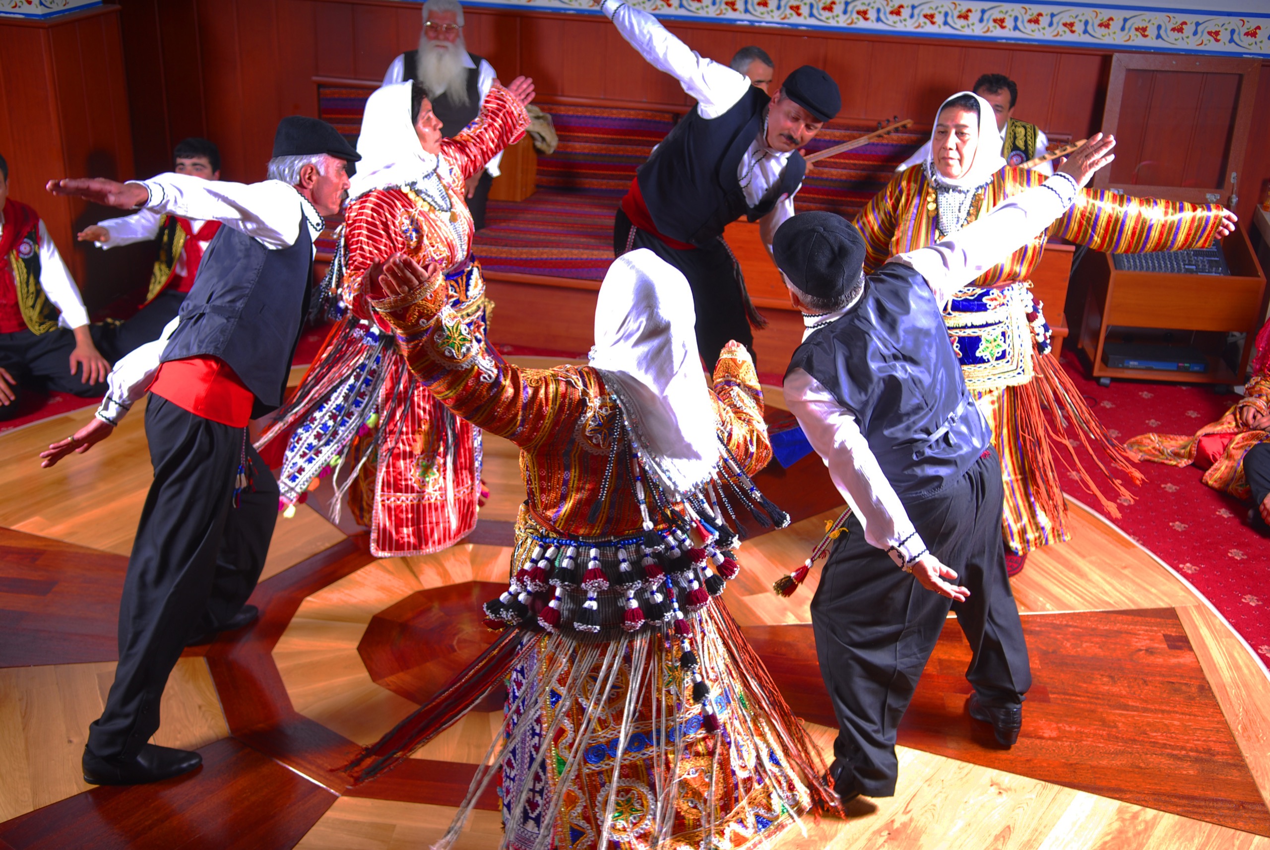 Kimsenin Alevi’si değiliz, eşit yurttaşlarız