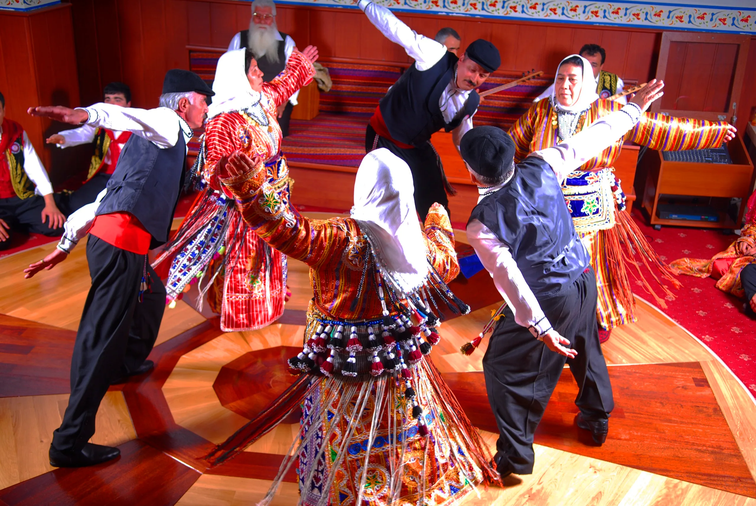 Kimsenin Alevi’si değiliz, eşit yurttaşlarız